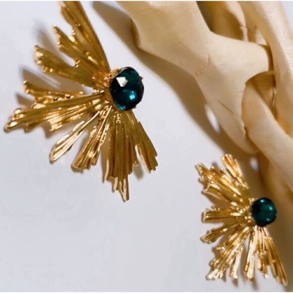 Green diamond flower earrings #203 - Picture 4 of 7